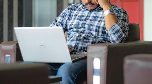 Tijdens je vakantie tóch werken? Dit zijn jouw rechten